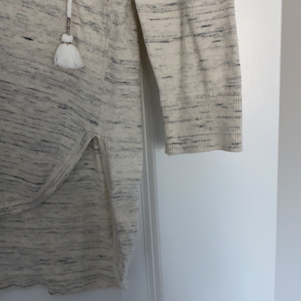 LOFT Pullover - Picture 3 of 3